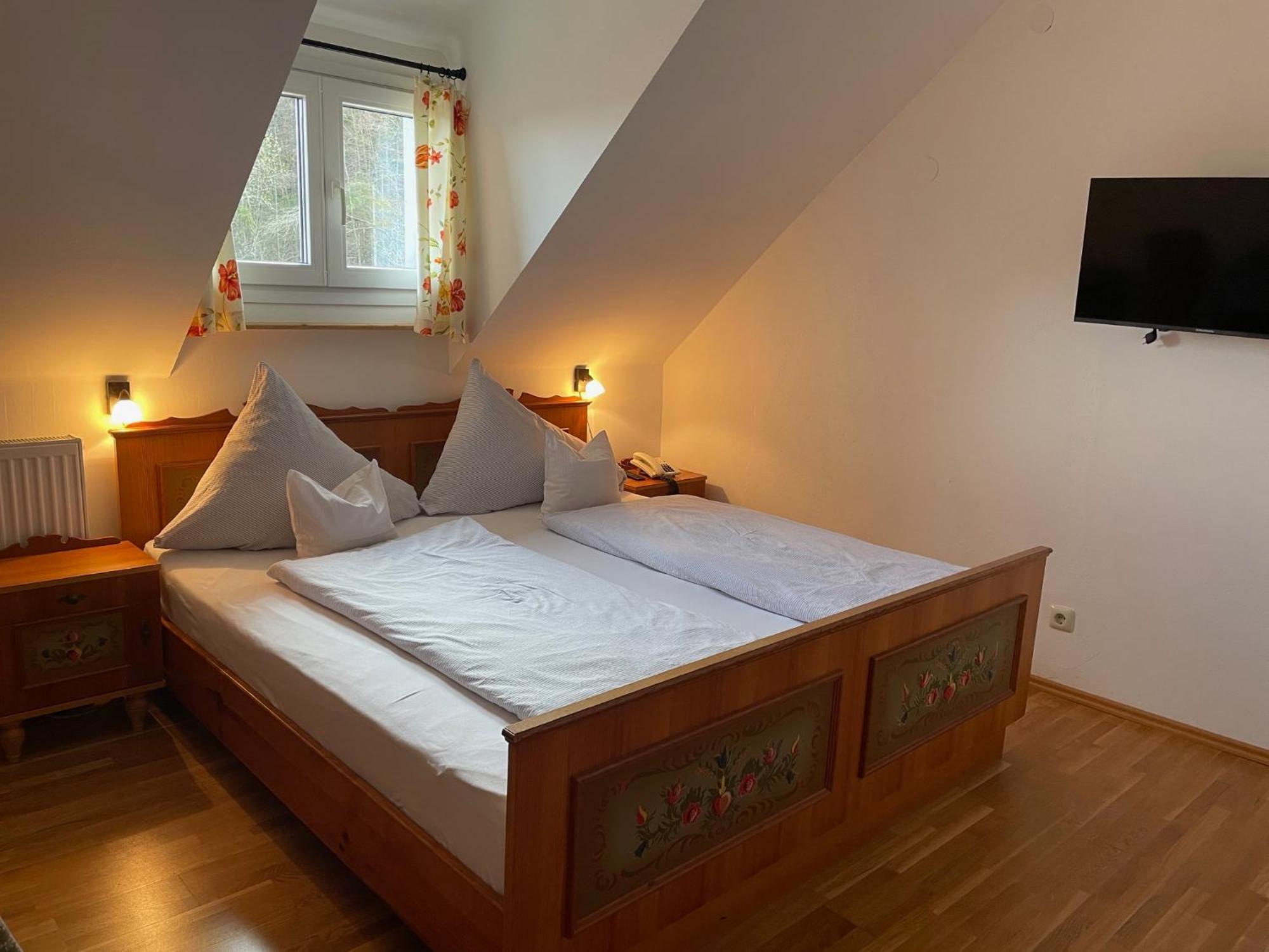 Gasthof Martinihof Latschach ober dem Faakersee Ngoại thất bức ảnh