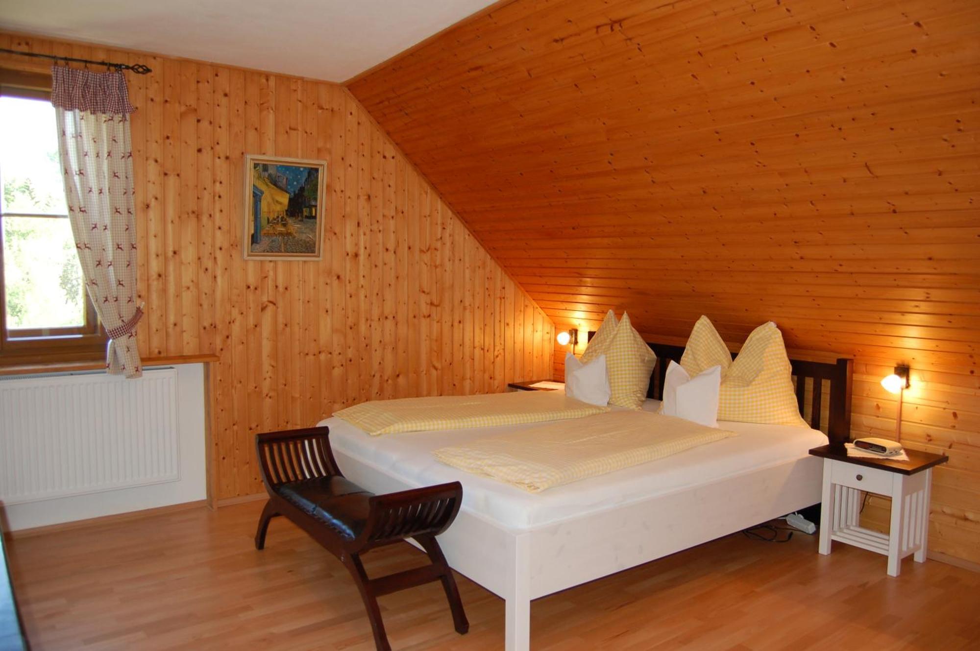 Gasthof Martinihof Latschach ober dem Faakersee Ngoại thất bức ảnh