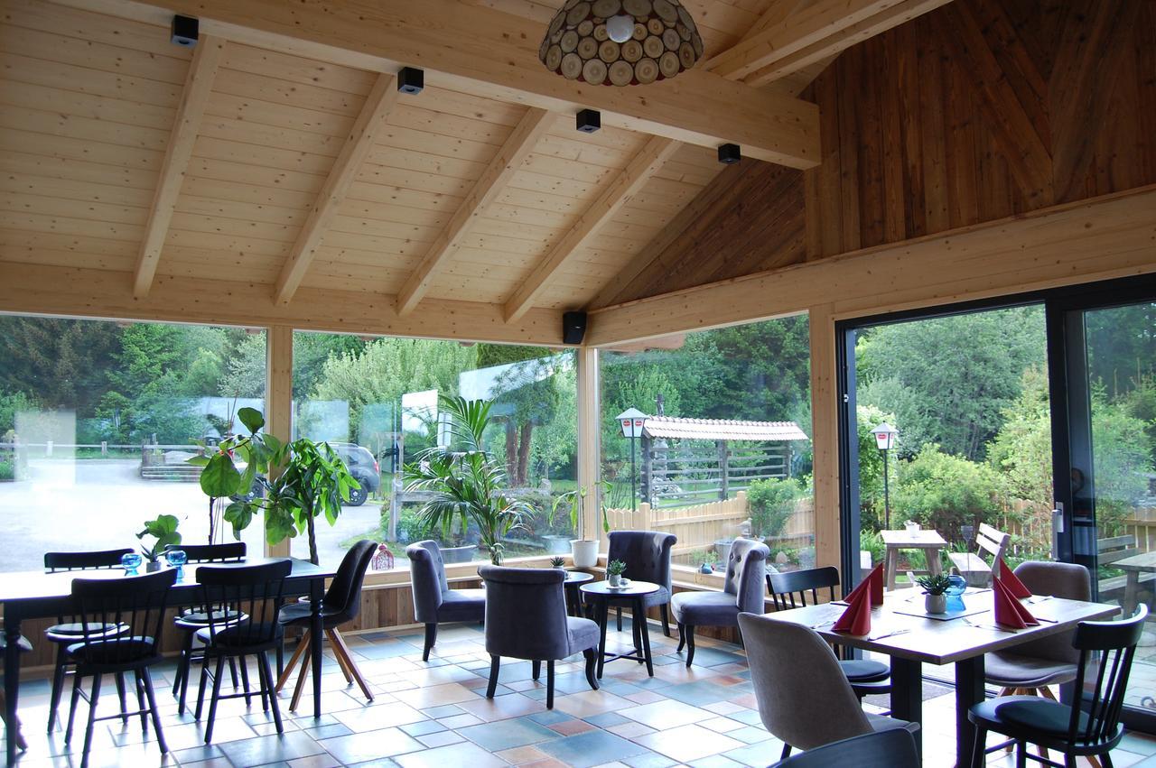 Gasthof Martinihof Latschach ober dem Faakersee Ngoại thất bức ảnh