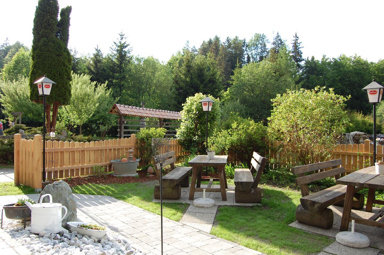 Gasthof Martinihof Latschach ober dem Faakersee Ngoại thất bức ảnh
