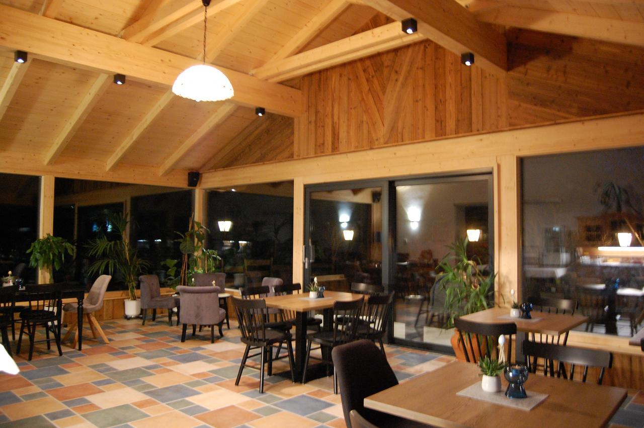 Gasthof Martinihof Latschach ober dem Faakersee Ngoại thất bức ảnh