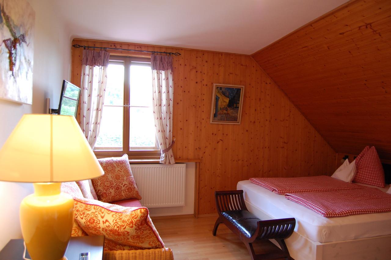 Gasthof Martinihof Latschach ober dem Faakersee Ngoại thất bức ảnh